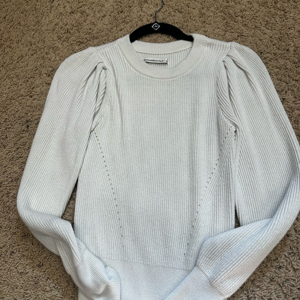 Abercrombie & Fitch Cream Sweater with Puff Sleeves Size Small